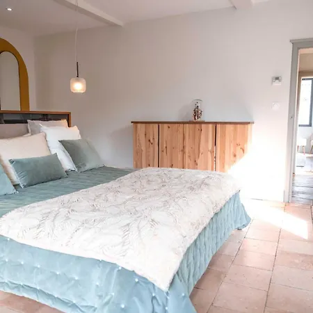 Holiday home La Maison Du Bonheur - Grande Piscine & Terrasse *